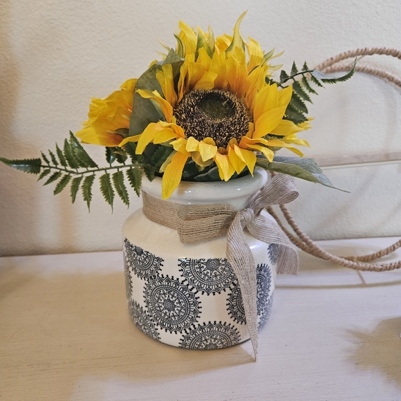 Home Decor Bundle - Picture 6 of 11